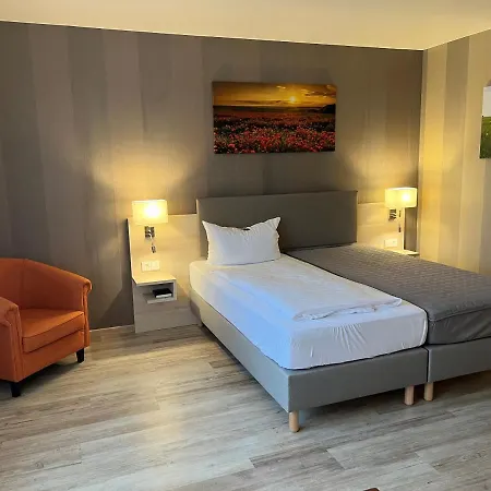 Landhotel Felchow 펠호프